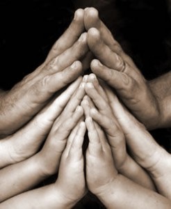 family_praying_hands
